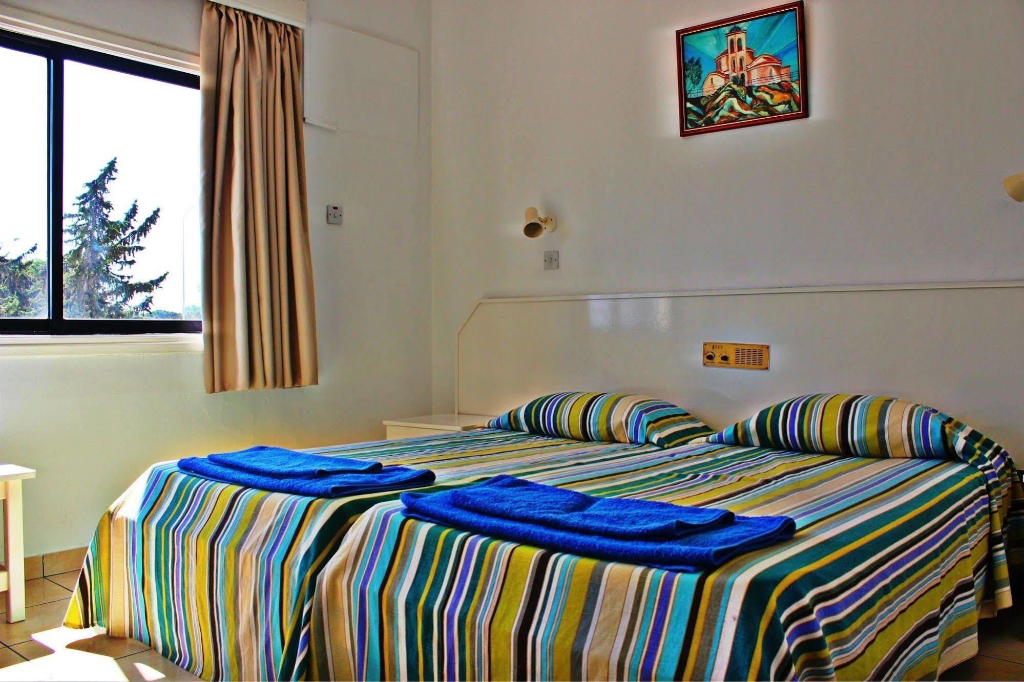 Konnos Bay Hotel Apartments Protaras Eksteriør bilde