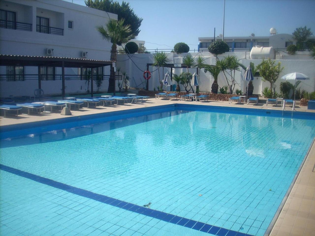 Konnos Bay Hotel Apartments Protaras Eksteriør bilde