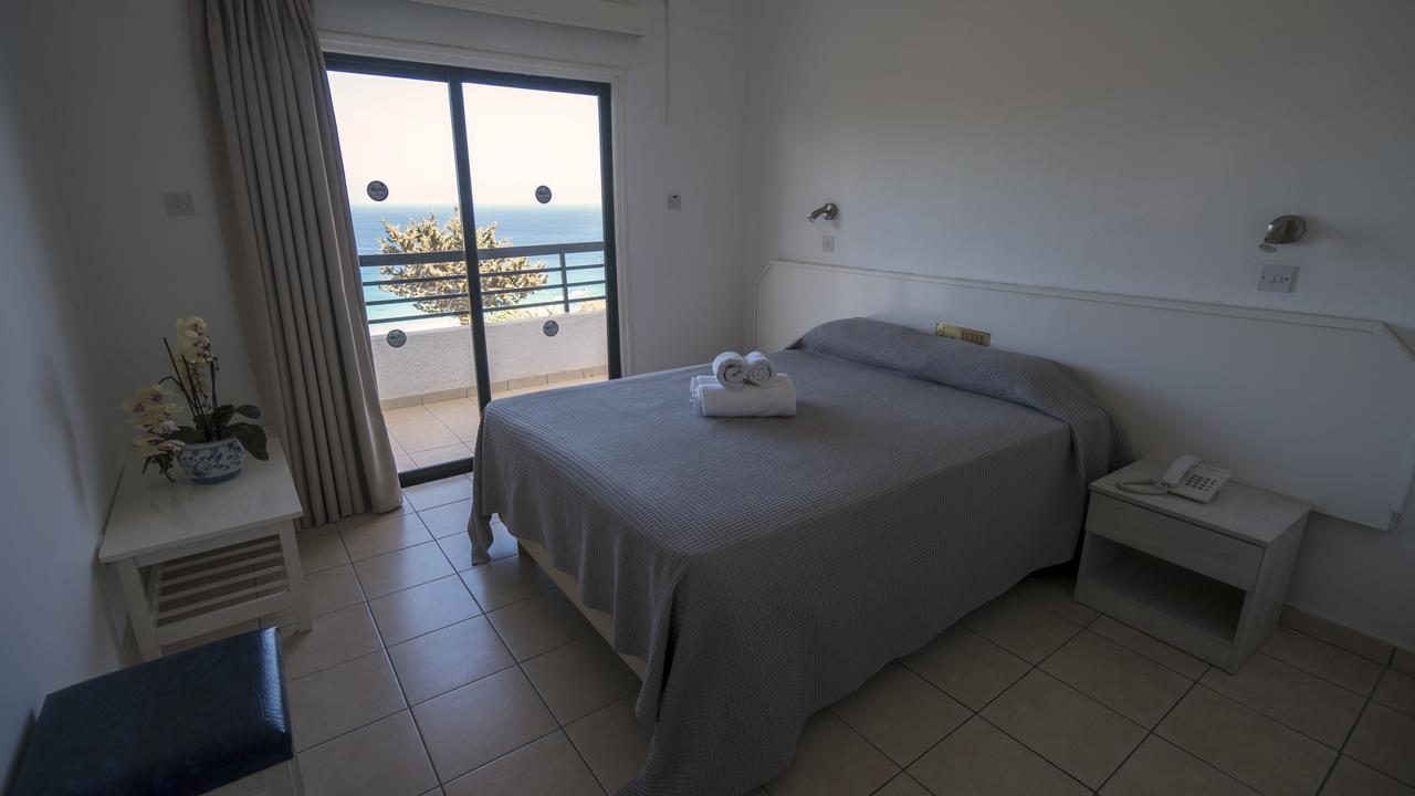 Konnos Bay Hotel Apartments Protaras Eksteriør bilde