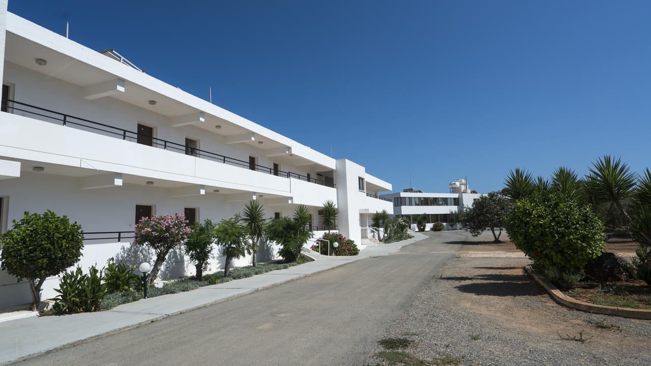 Konnos Bay Hotel Apartments Protaras Eksteriør bilde