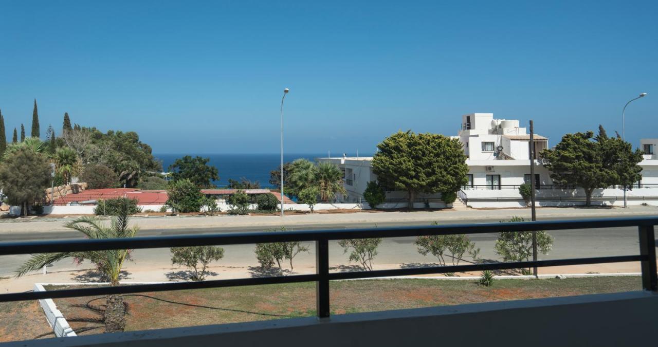 Konnos Bay Hotel Apartments Protaras Eksteriør bilde